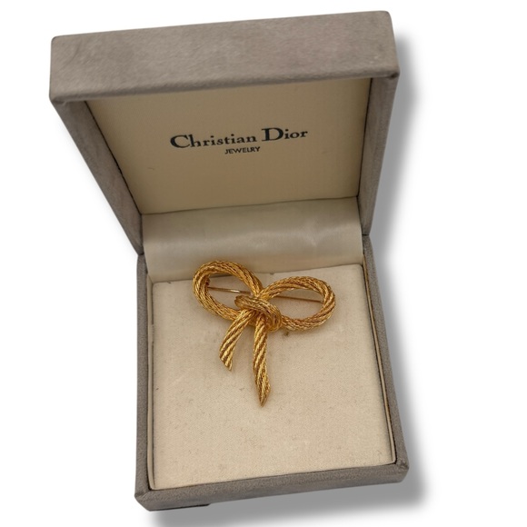 Vintage Christian Dior Gold Bow Brooch w/ Original Box - Picture 7 of 14